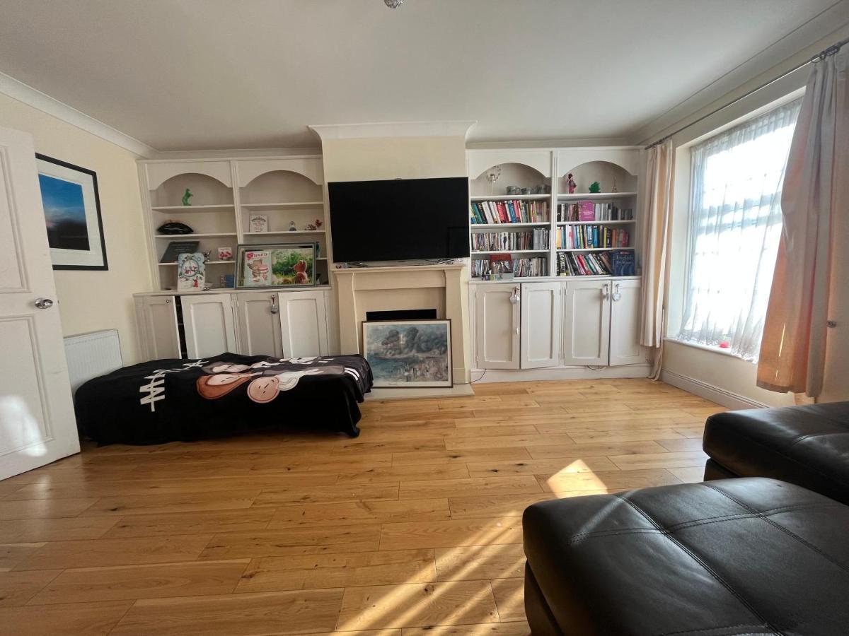 Rooms Close To Wimbledon Tennis 런던 외부 사진